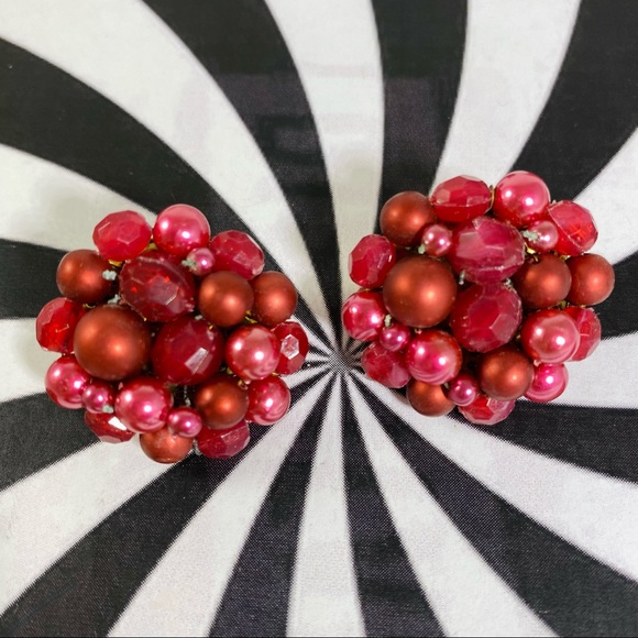 Super cool multi bead cluster clip earrings 1960’s - Picture 2 of 4